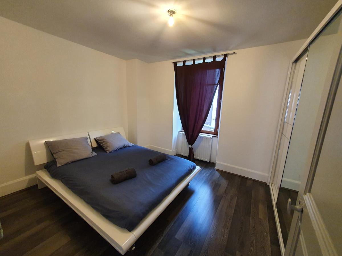 Appartement Industriel Avec Petite Terrasse แบลฟอร์ ภายนอก รูปภาพ